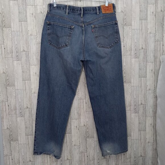 Levi's Jeans Men's Size 38x32 Tapered Leg 550 Denim Relaxed Fit Blue Work Pants - Picture 3 of 16